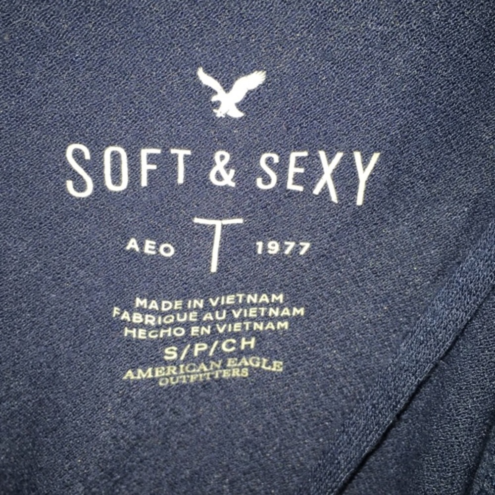 American Eagle tank top.